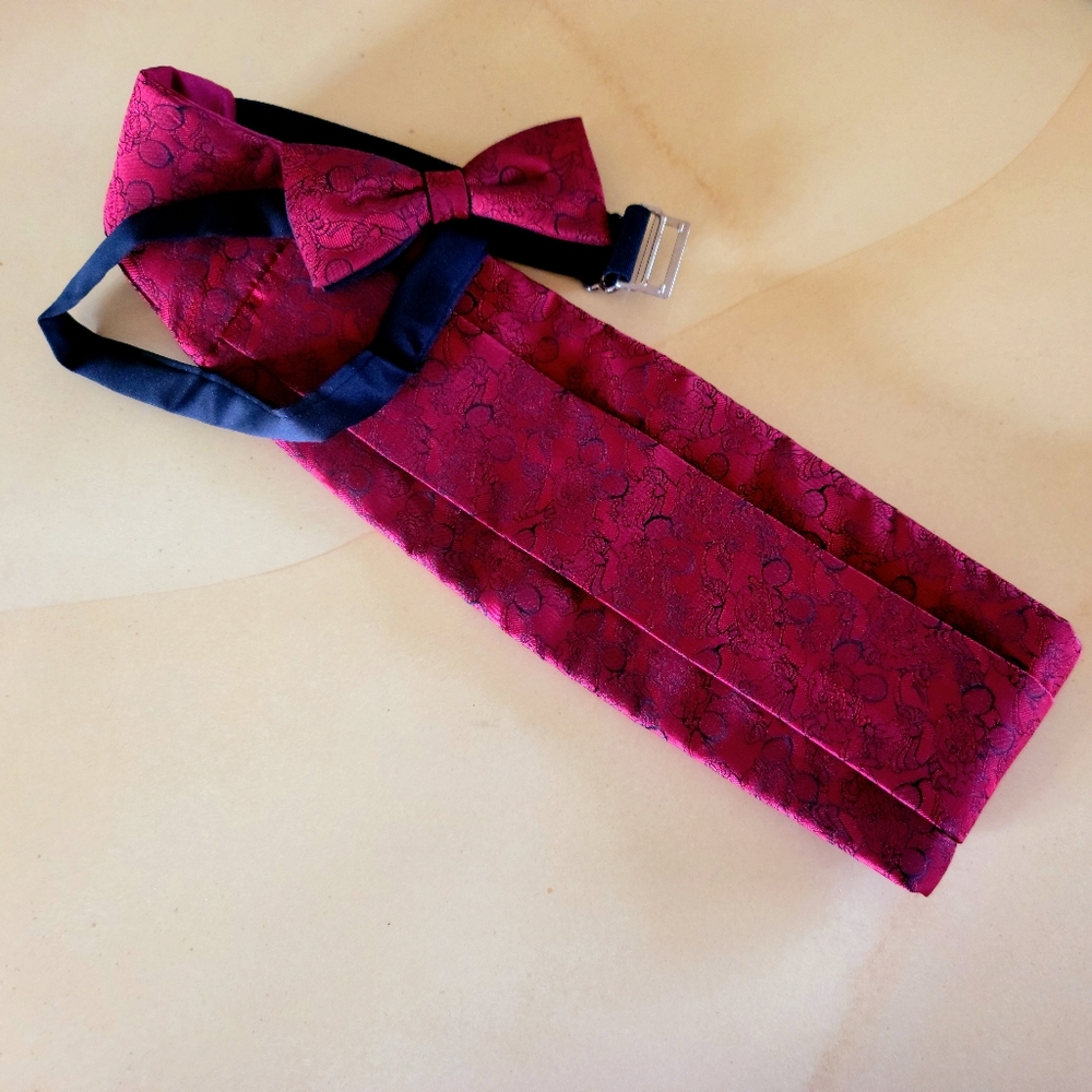 MICKEY MOUSE Cummerbund & Bow Tie Nordstrom Trafalgar Formal Fun Sophisticated